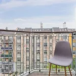 Bright Apartment With Balcony Close To Center City